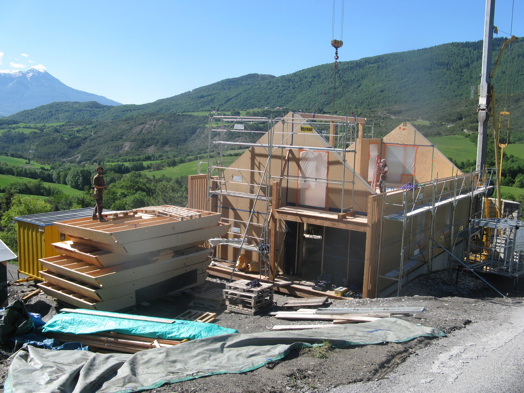 Maison paille a Chorges