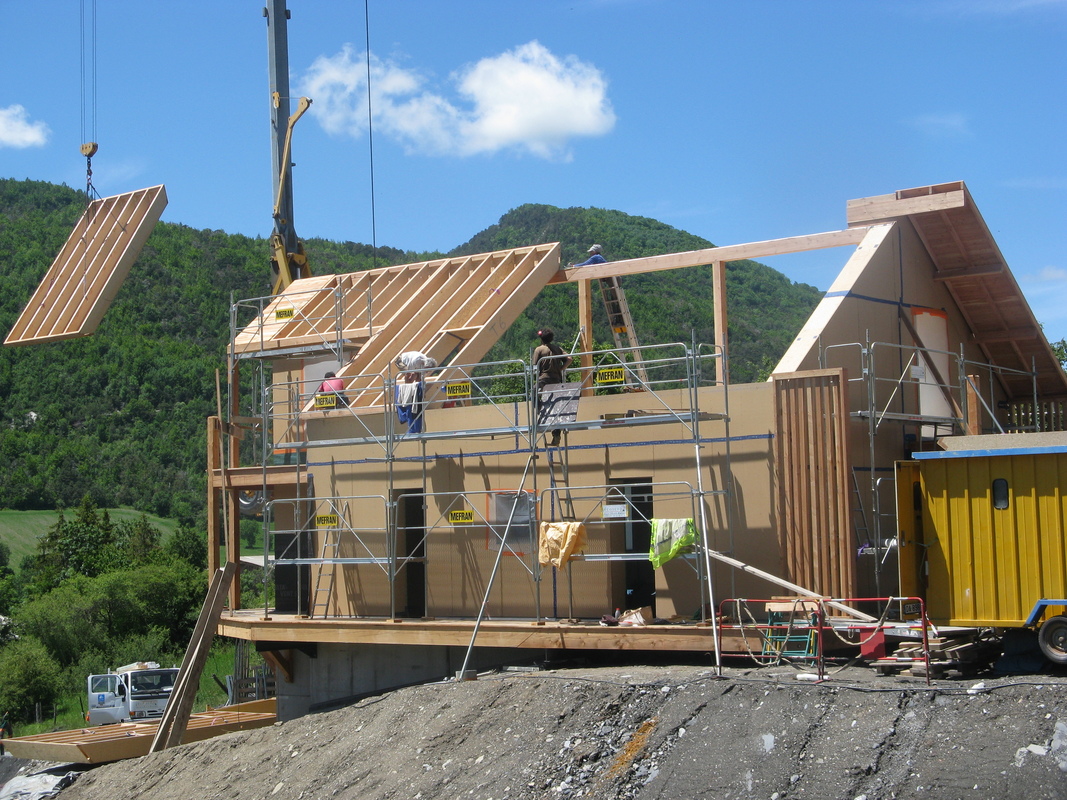 Maison paille a Chorges
