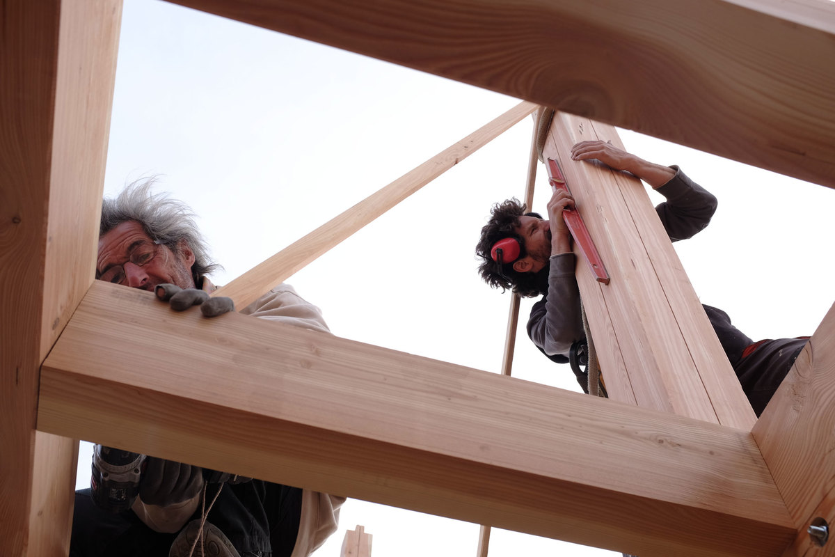 levage charpente maison paille embrun