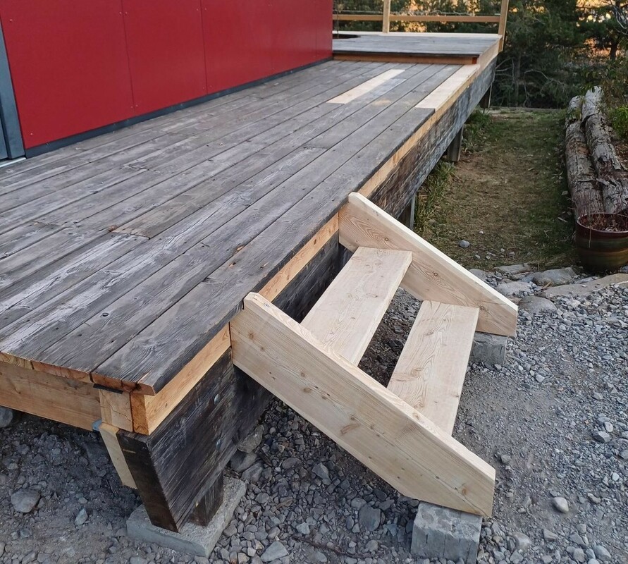 Petit escalier sur plot