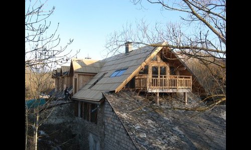 couverture en bardeau de mélèze